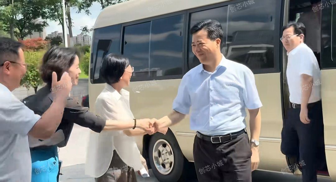  省委财经办主任、省发改委党组书记、主任黎春秋率调研组深入马栏山视频文创产业园 