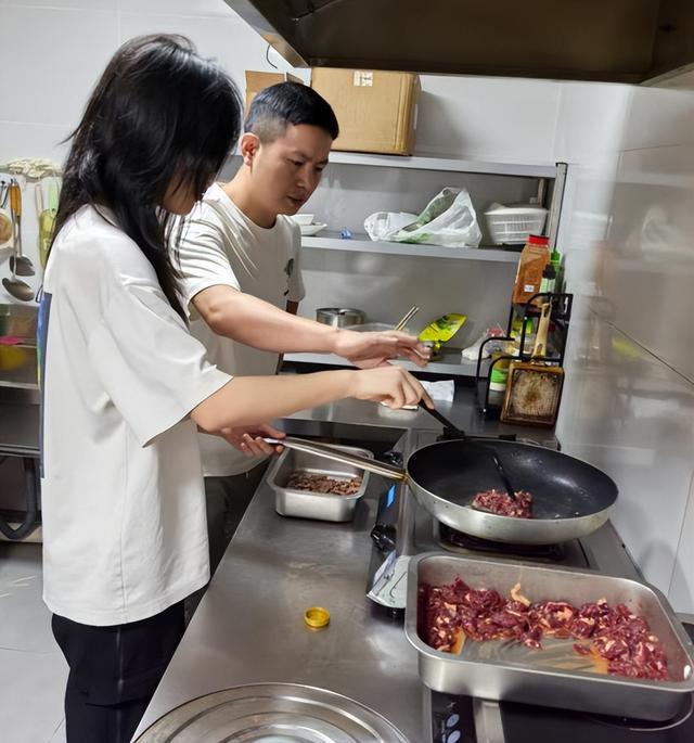 「香澜医聊」烟火轻食+千年食养：中医体重管理微专业实践新解锁
