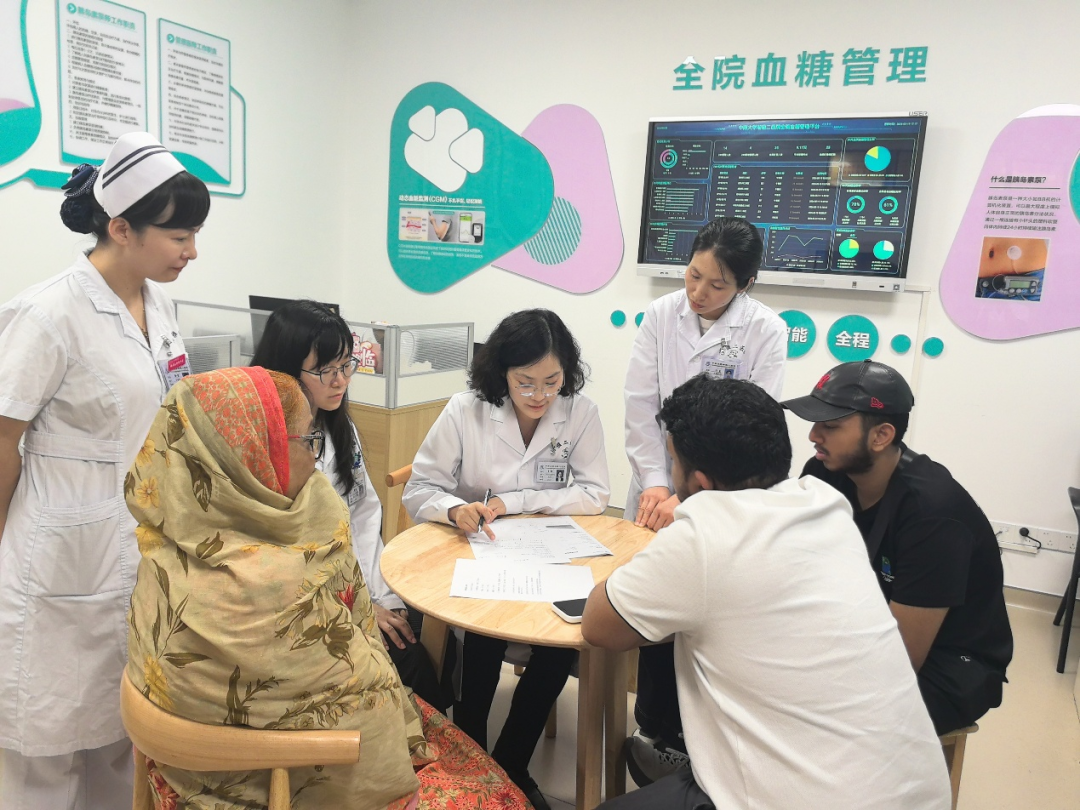 扭转长期失控血糖，湘雅二医院医护团队收获跨越国界认可