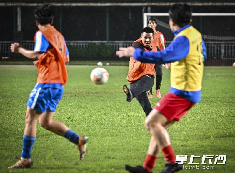 f569b5384569eafd555132f93acd1ffc_c3b55bae270dcb520a8b80623960f779watermark169de56901be0f.jpg