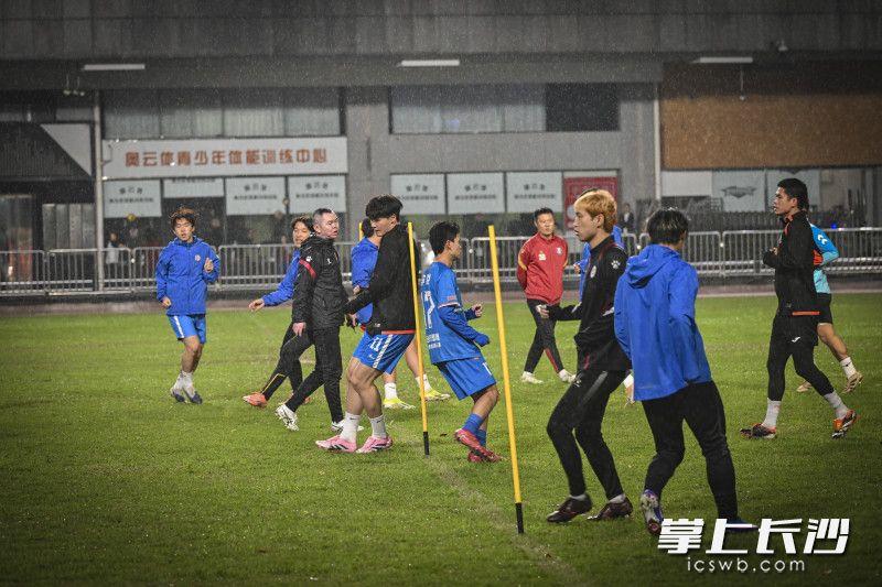 风雨无阻，“湘超”长沙队集结训练丨图视汇